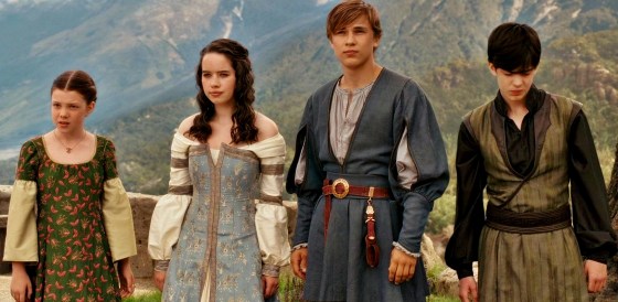 narnia-pevensie-lucy-susan-peter-edmund