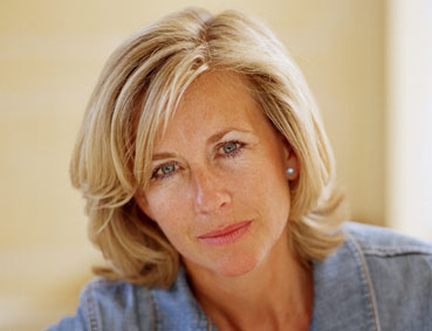 Gill Hornby headshot 2022